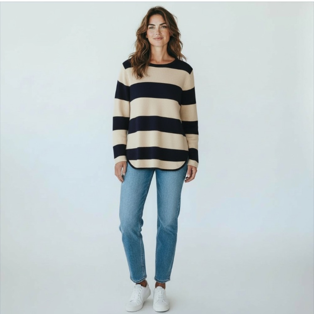 Talbots Classic Coastal Chic Quiet Luxury Navy and White Sweater Large Petite